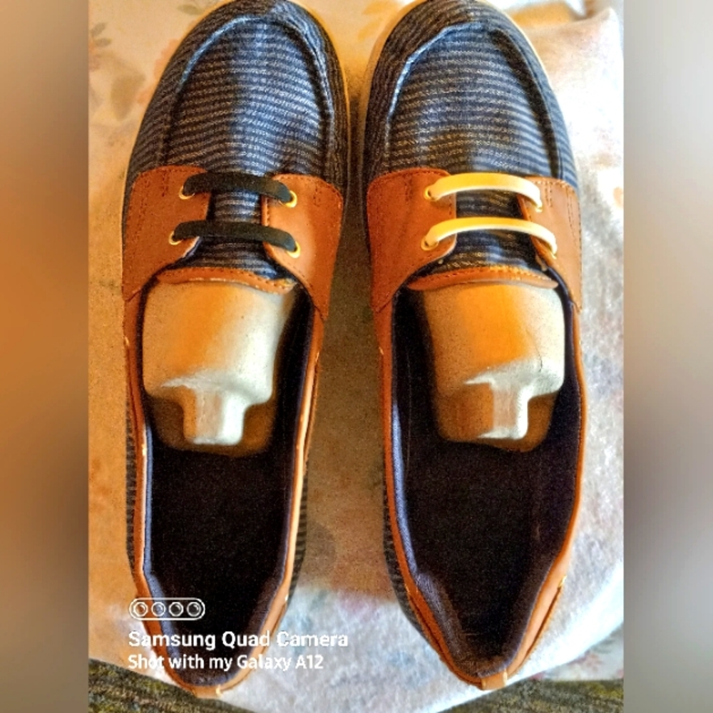 Low-Top Keds Sneakers